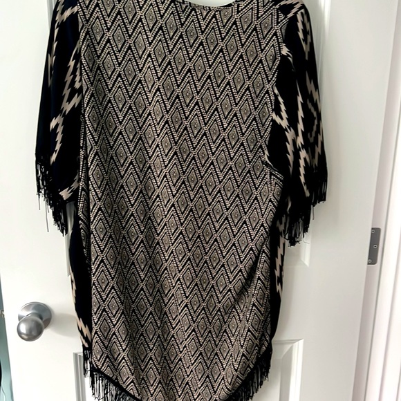 Pattern Cardigan - Picture 2 of 2